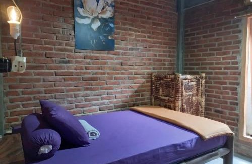 Banguntapan Villa | Housetostay Condrowangsan