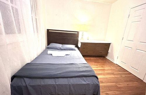 East Windsor House | Housing Albert