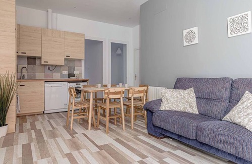 Alameda de Osuna Apartment | Housing Alvarez II by Sharing Co
