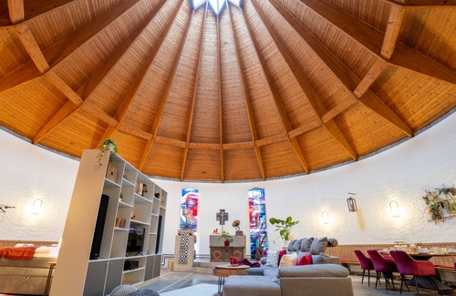 Kelheim Other | ★Housing in CHURCH for 8 | terrace + barbecue | kitchen | 180sqm★