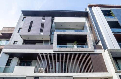 South City I Apartment | Housr 2 BHK Apartment Sector 41 Gurgaon Near Fortis Hospital
