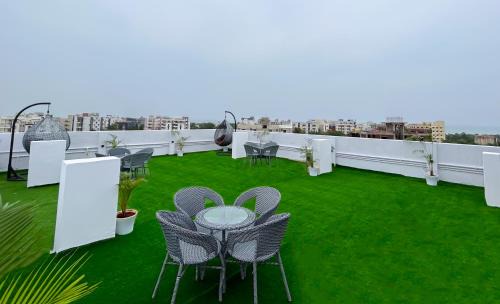 Rushikonda Hotel | Housr Rushikonda Visakhapatnam Near APIIC Towers