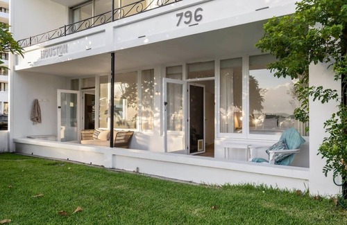 Currumbin Apartment | Houston Beachfront - Apartment 1