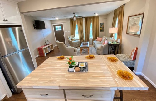 Northside House | Houston Cozy Cottage Home, Dog Friendly Home Gated