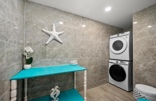 Houston Heights Apartment | Houston Heights 2BR Getaway with Pool & Free Park
