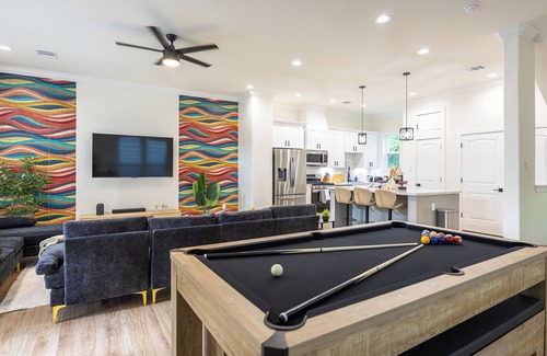 Greater Heights House | Houston Heights Rooftop Oasis | Game Room and More