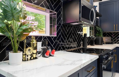 Southeast Houston House | Houston Hidden Luxury Gem in the loop near NRG/Downtown