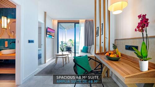 Costa Adeje Hotel | HOVIMA Suites Costa Adeje