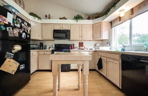 Northgate House | How can you pass on this? 1000 sq. foot basement
