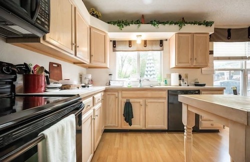 Northgate House | How can you pass on this? 1000 sq. foot basement