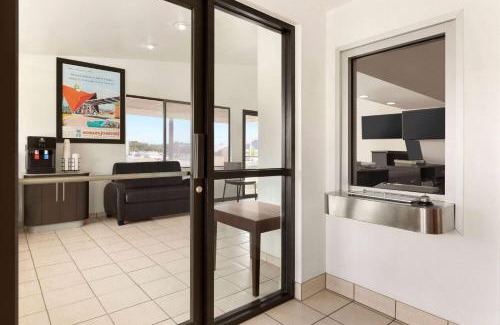 Harrisonburg Hotel | Howard Johnson by Wyndham Harrisonburg