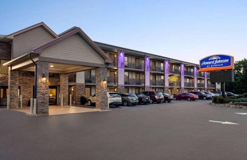 Pigeon Forge Hotel | Howard Johnson by Wyndham Pigeon Forge