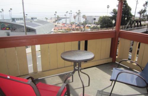 Westside Santa Cruz Hotel | Howard Johnson by Wyndham Santa Cruz
