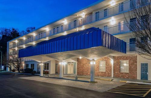 Staunton Hotel | Howard Johnson by Wyndham Staunton