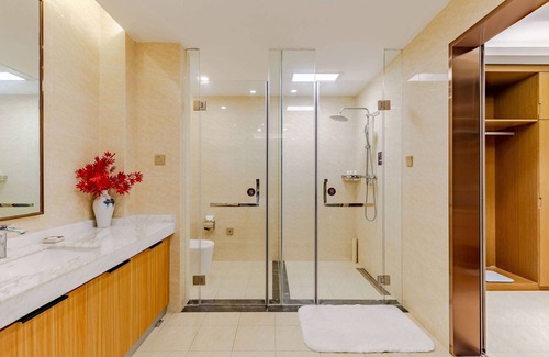 Lieshan District Hotel | Howard Johnson Lakeview Hotel Huaibei
