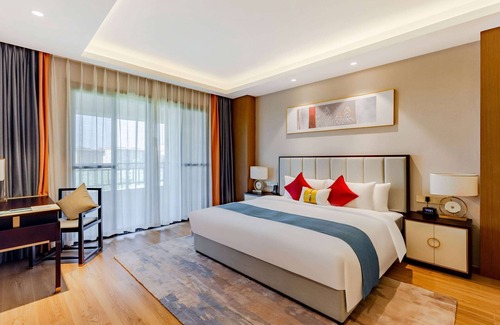 Lieshan District Hotel | Howard Johnson Lakeview Hotel Huaibei