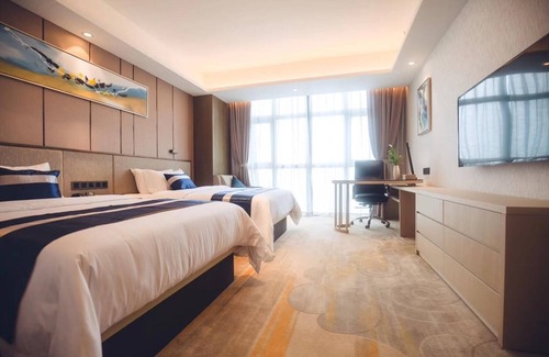 Qinnan District Hotel | Howard Johnson Life Changrong