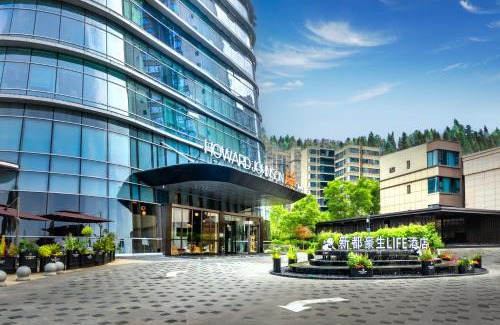 Xindu Hotel | Howard Johnson Life Hotel Chengdu Xindu - Panda Base-Free pick-up and drop-off