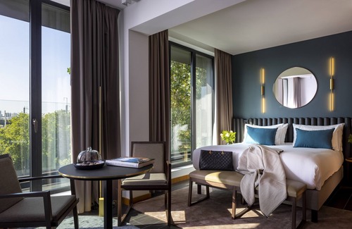 Asnieres-sur-Seine Hotel | Howard Sur Seine