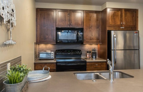 Downtown Steamboat Springs Condo | Howelsen Place A301 | Air Conditioning | Downtown Steamboat