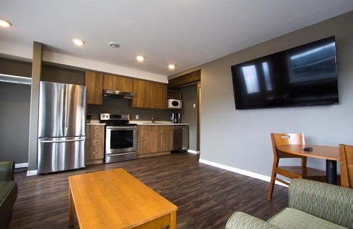 Red Lake Hotel | Howey Bay Motel