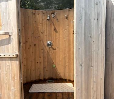 Seward House | Howling Wolf Resort