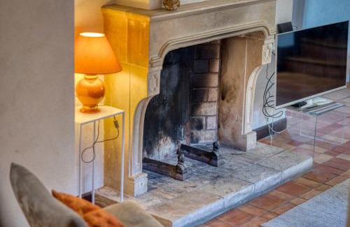 Seyssins House | #HP La maison des Lilas Large family house sleeps 12 garden