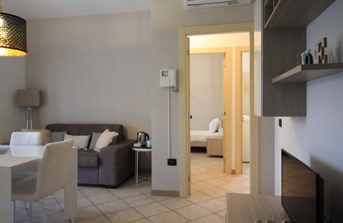 Cinisello Balsamo Apartment | HQ Aparthotel Milano Inn Smart Suites - Comfort Apartment with 2 Bedrooms