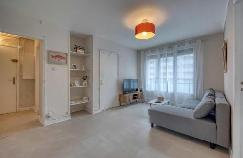 Saint-Martin-d'Heres Apartment | #HQ Les Zenith Colors Spacious T4 at SMH