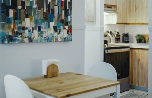 Hochelaga Apartment | HRésidences: Modern Montreal Apt on Ontario Street
