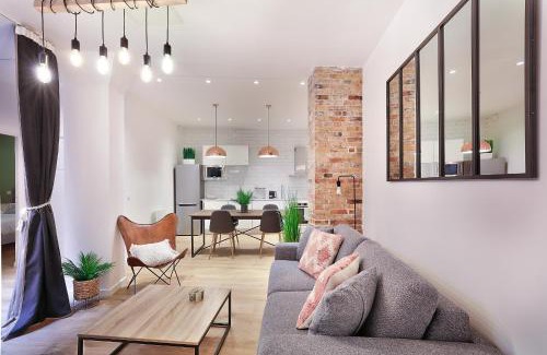 Quartier de la Monnaie Apartment | HR Quai Augustins - Notre Dame Paris