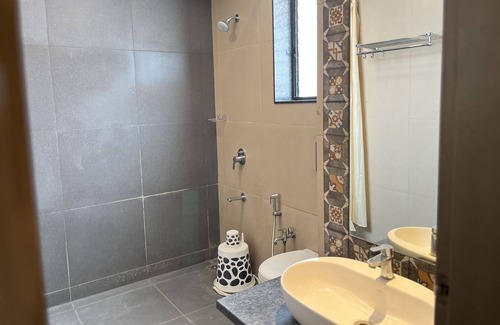 Chittoor Hotel | HSM Grand