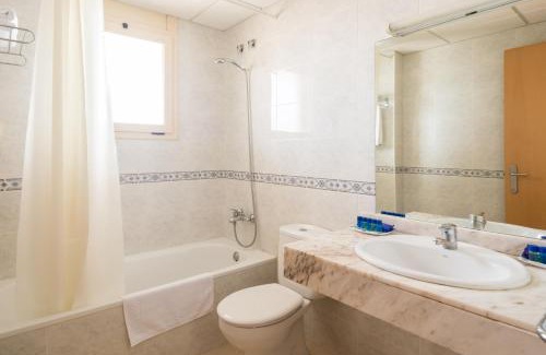 Santa Susanna Hotel | htop Royal Sun Suites #htopFun