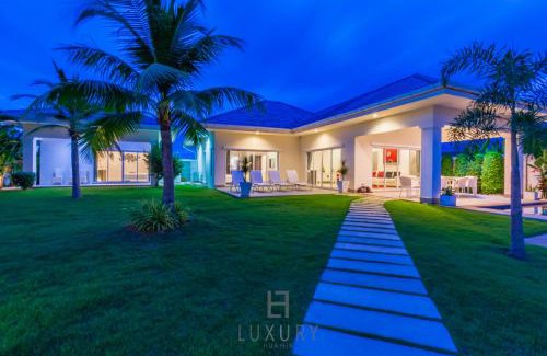 Ban Nong Sadao Villa | Hua Hin Pool Villa with 4 Bedrooms L50