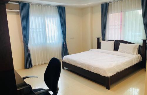 Central Pattaya Villa | Huang Su Villa 9 皇宿9号泳池别墅