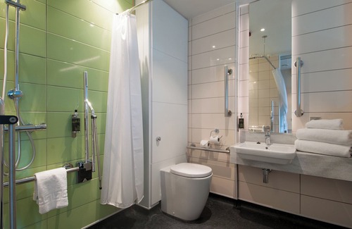 The City of London Hotel | Hub By Premier Inn London Tower Bridge