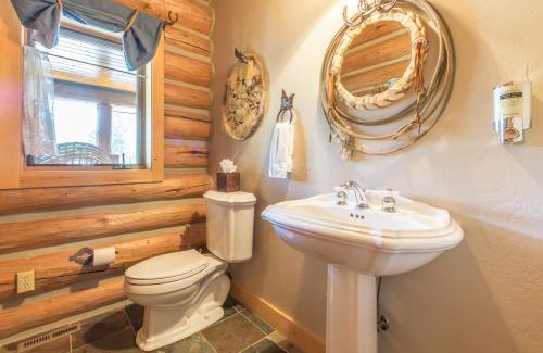 Skywood Preserve House | Huckleberry Hideaway