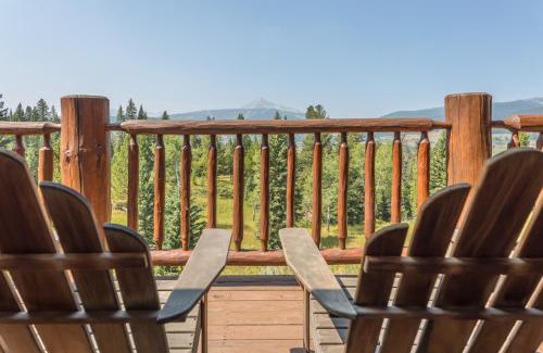 Skywood Preserve House | Huckleberry Hideaway