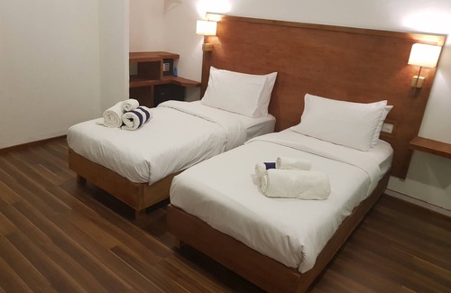 Gulhi Hotel | HudhuVeli Inn
