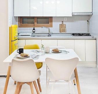 Sinchon-dong Apartment | Hue Stay Hongdae