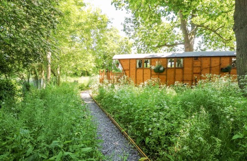 East Dereham Cottage | Hugatree