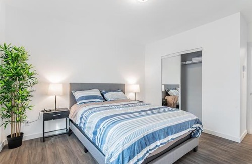 La Petite-Patrie Apartment | Huge 3 Bedroom Condo with a Large Patio