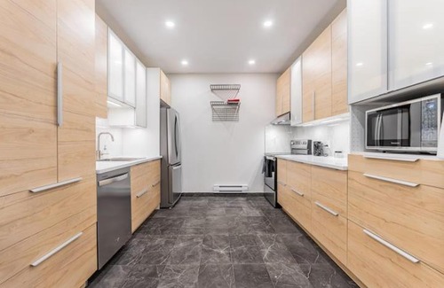 La Petite-Patrie Apartment | Huge 3 Bedroom Condo with a Large Patio