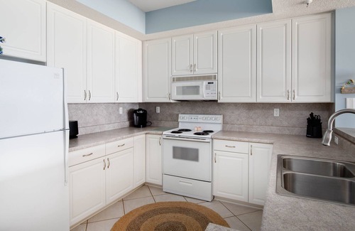 Navarre Beach Condo | Huge 3BR/3BA on the beach! Serenity, where the beach is your backyard.