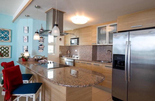 Villas Del Mar Apartment | Huge 3Br Condo BeachFront Smart TV & Priv.Parking