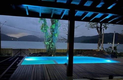 Lazaro House | Huge 5-7 suite house on the beach | Praia do Lazaro Ubatuba