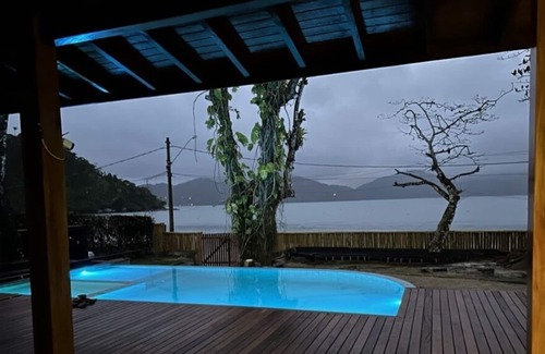 Lazaro House | Huge 5-7 suite house on the beach | Praia do Lazaro Ubatuba