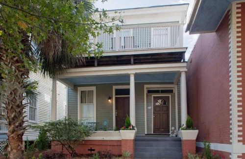 Historic Downtown Savannah Bed & Breakfast | Huge 5 bed, 5 bath in Historic Downtown Savannah