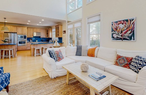 The Pines House | Huge and newly furnished home - 5 blocks to beach - great outdoor space