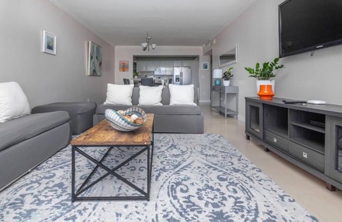 Sunny Isles Beach Condo | Huge Apartment on 15th Floor With Amazing View